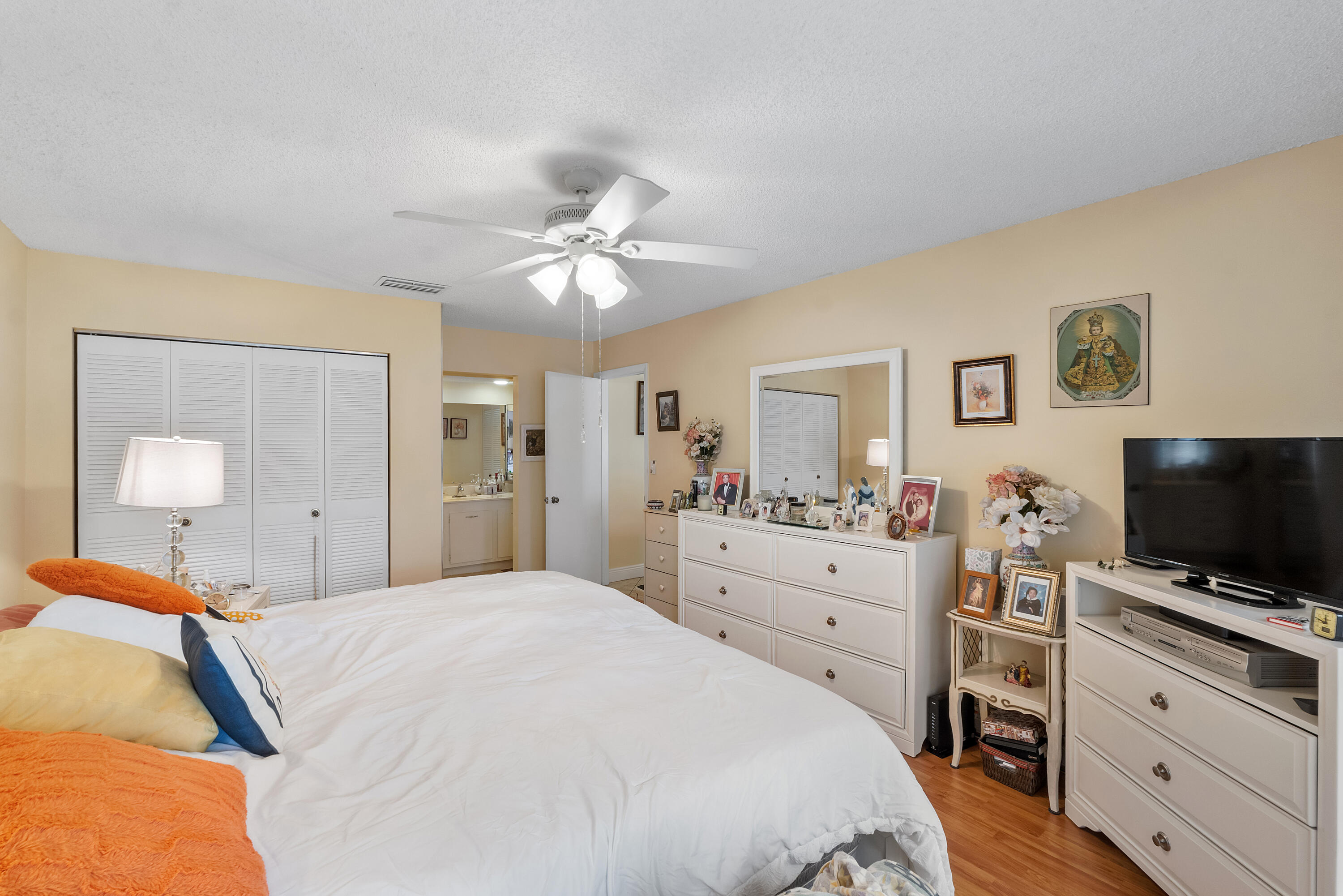 21566 Coronado Avenue Boca Raton, FL 33433 - Photo 16 of 38 21566 Coronado Ave_018