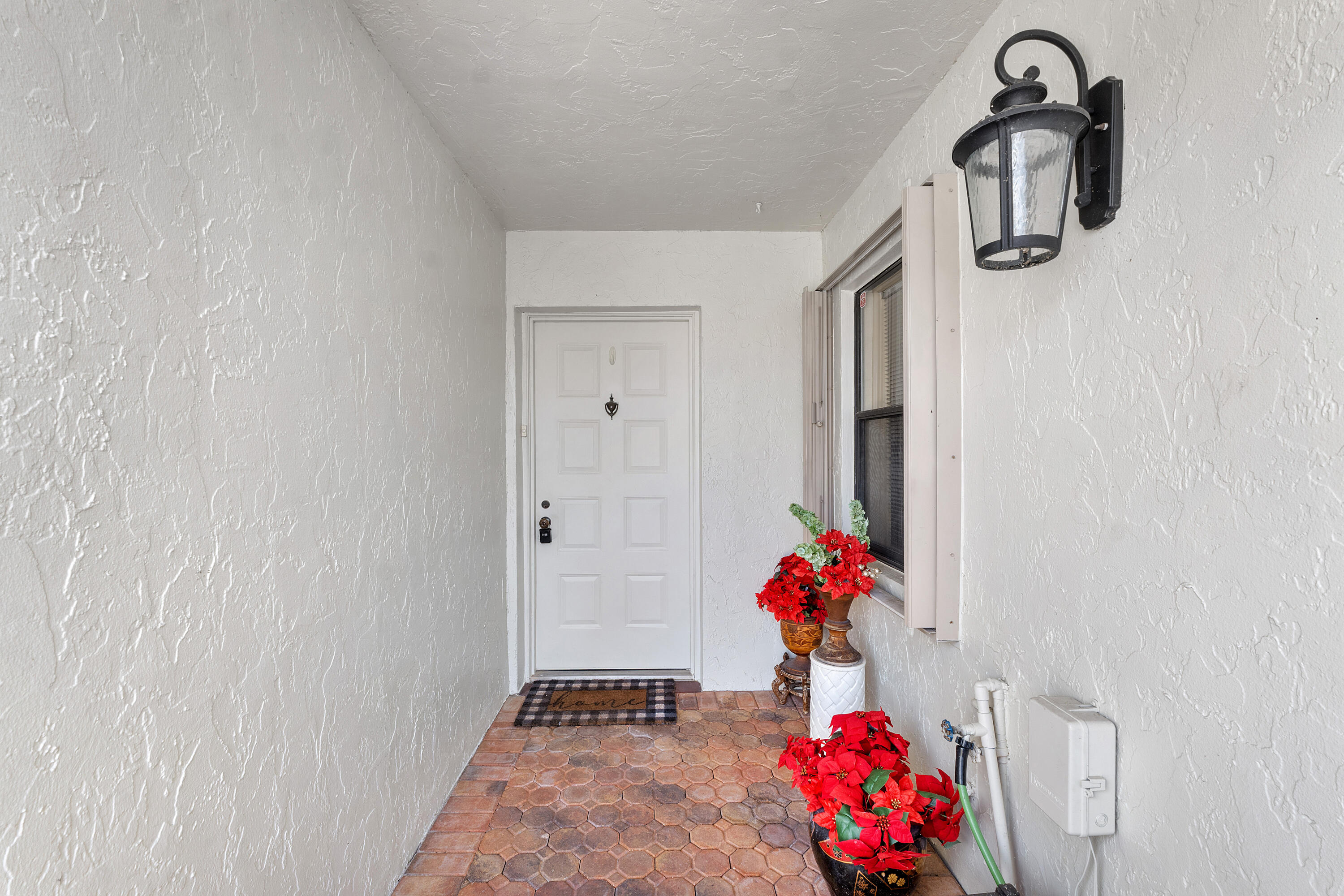 21566 Coronado Avenue Boca Raton, FL 33433 - Photo 2 of 38 21566 Coronado Ave_004