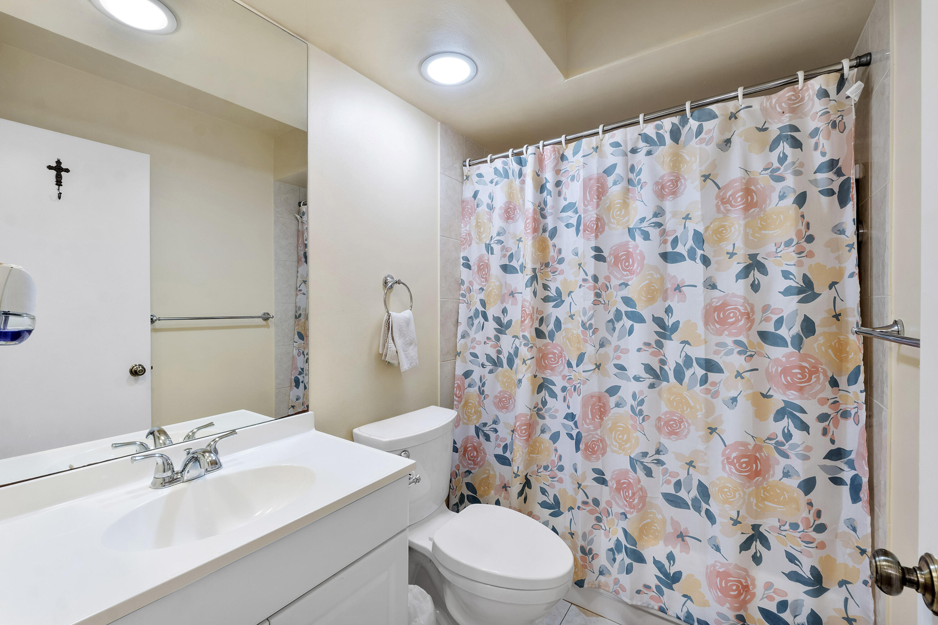 21566 Coronado Avenue Boca Raton, FL 33433 - Photo 24 of 38 21566 Coronado Ave_005