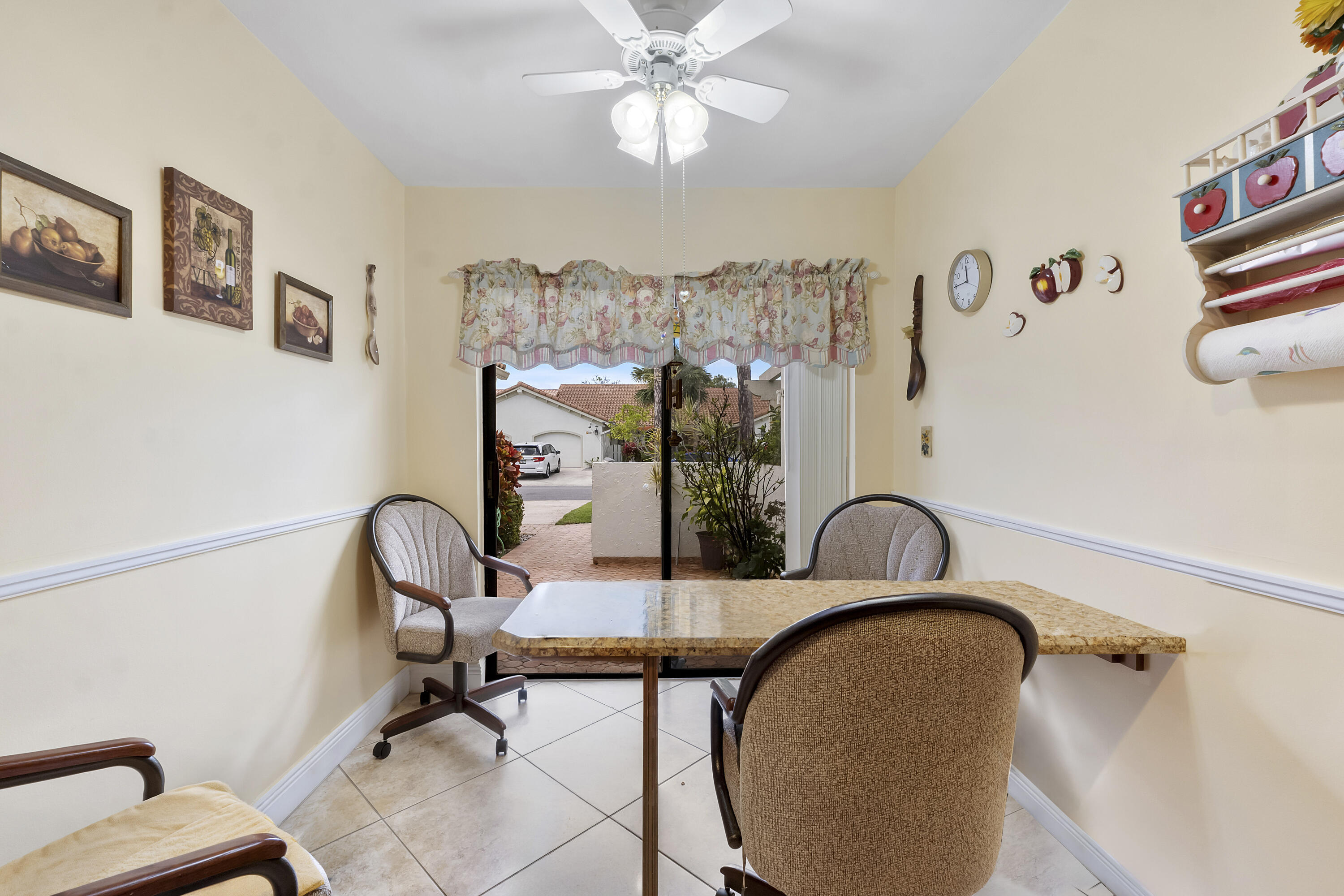 21566 Coronado Avenue Boca Raton, FL 33433 - Photo 29 of 38 21566 Coronado Ave_012