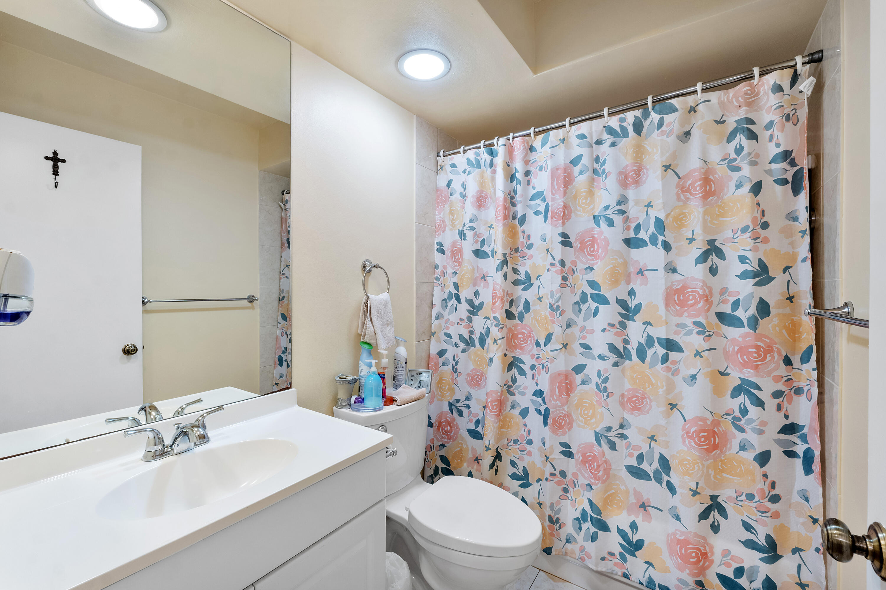 21566 Coronado Avenue Boca Raton, FL 33433 - Photo 3 of 38 21566 Coronado Ave_005