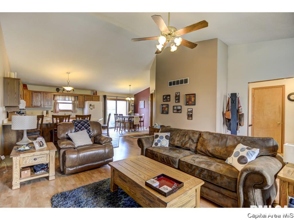 1219 Christopher Lane Springfield, IL 62712 - Photo 17 of 36