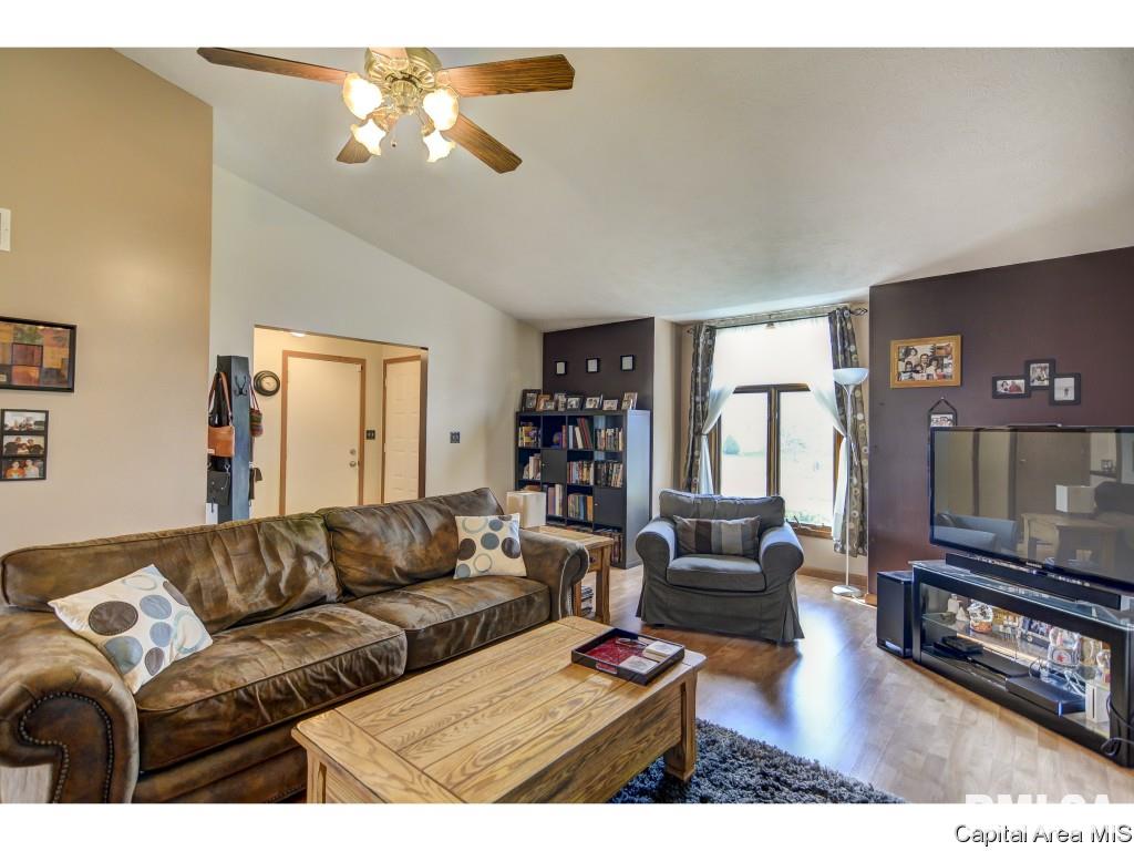 1219 Christopher Lane Springfield, IL 62712 - Photo 19 of 36