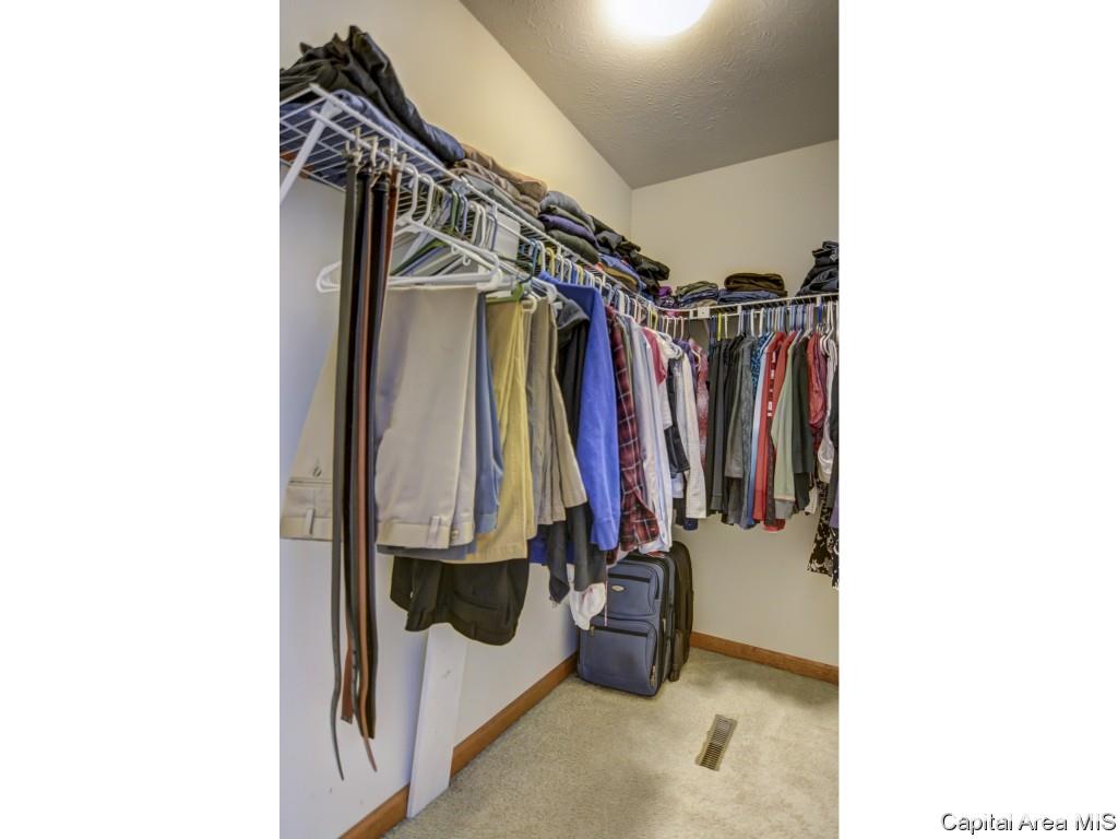 1219 Christopher Lane Springfield, IL 62712 - Photo 23 of 36