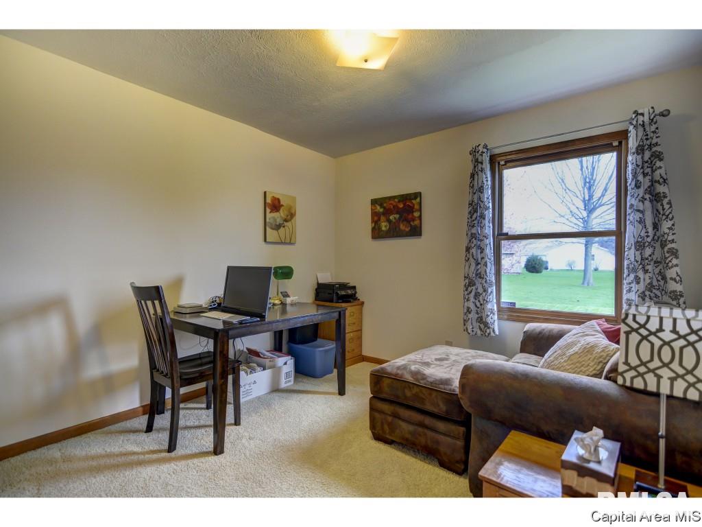1219 Christopher Lane Springfield, IL 62712 - Photo 28 of 36