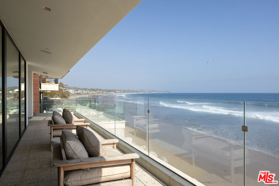 31388 Broad Beach Road Malibu, CA 90265 - Photo 12 of 36
