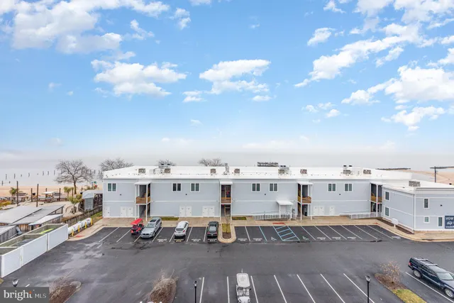 $285,000 | 100 Taylor Street, Unit 505, Colonial Beach, VA 22443