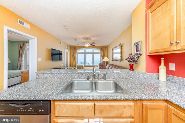 $285,000 | 100 Taylor Street, Unit 505, Colonial Beach, VA 22443