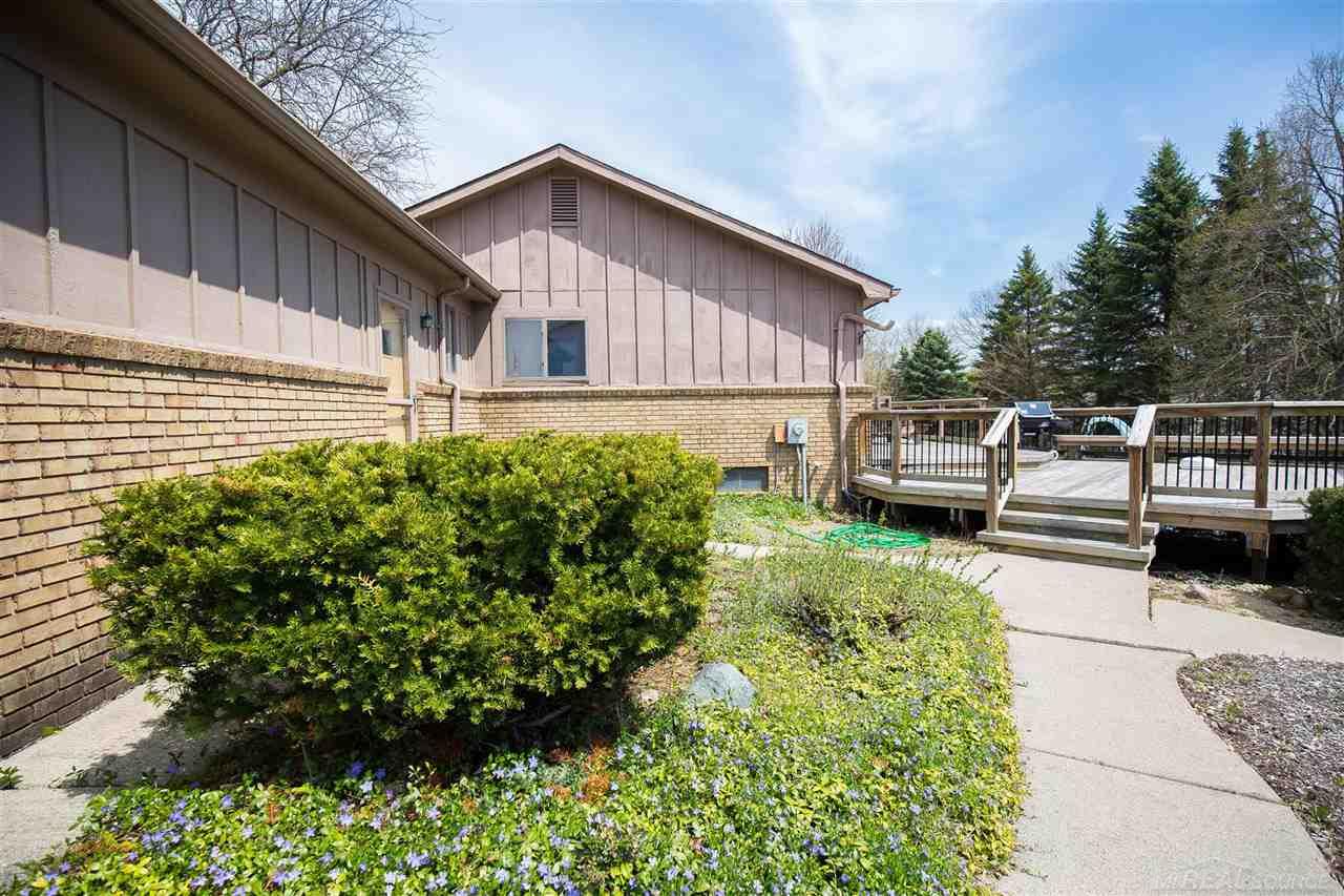 2399 Hillendale Drive Rochester, MI 48309 - Photo 29 of 30 50010365-28.JPG