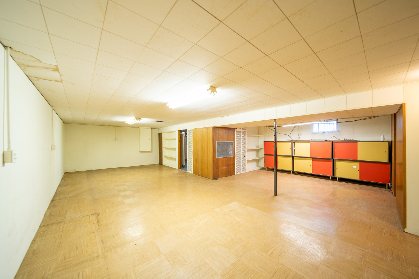 2056 Peek Home Road Dixon, IL 61021 - Photo 22 of 47 an empty room with natural light