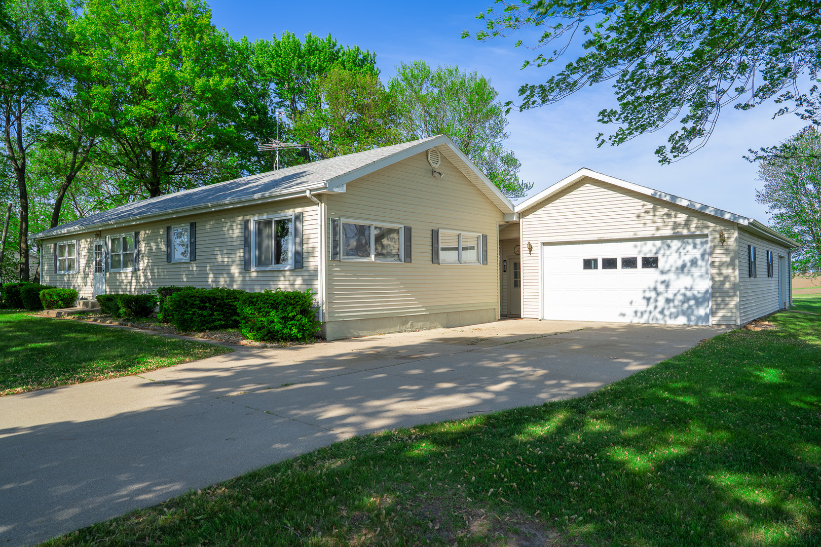 2056 Peek Home Road Dixon, IL 61021 - Photo 30 of 47 a view of front of a house with a yard