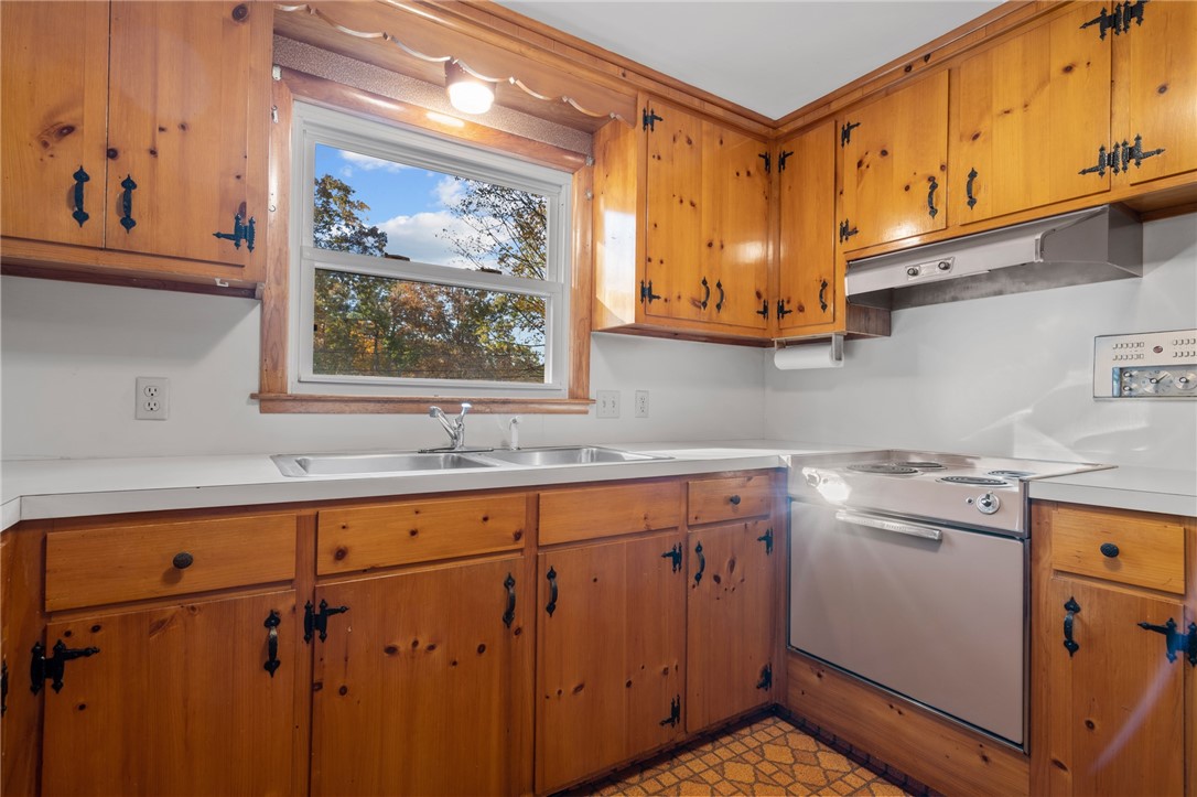 149 Stillwater Road Smithfield, RI 02917 - Photo 20 of 29