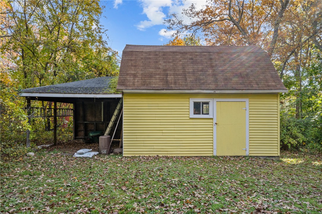 149 Stillwater Road Smithfield, RI 02917 - Photo 9 of 29