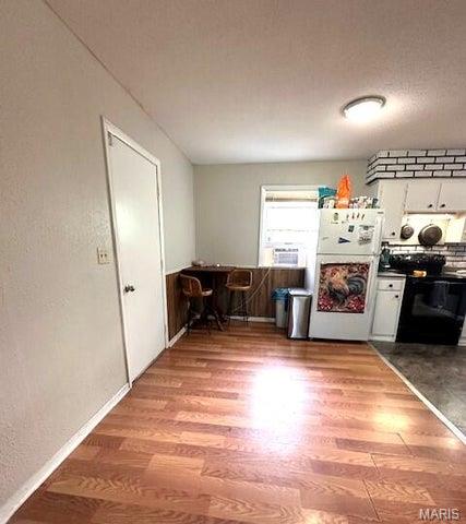 228 Sharp Street Mountain View, MO 65548 - Photo 7 of 17