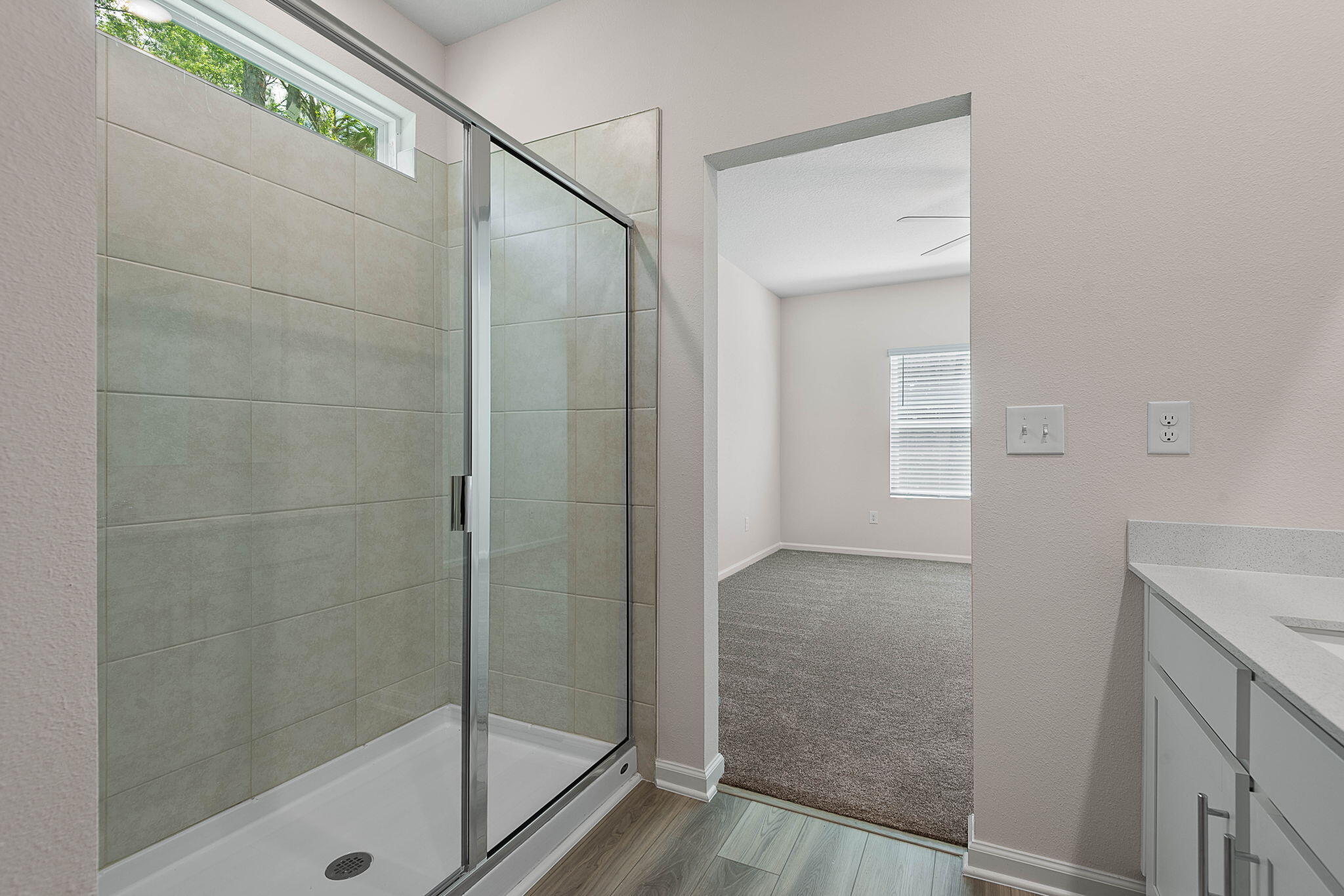 46 Poplar Drive Palm Coast, FL 32164 - Photo 34 of 59 a bathroom with a shower