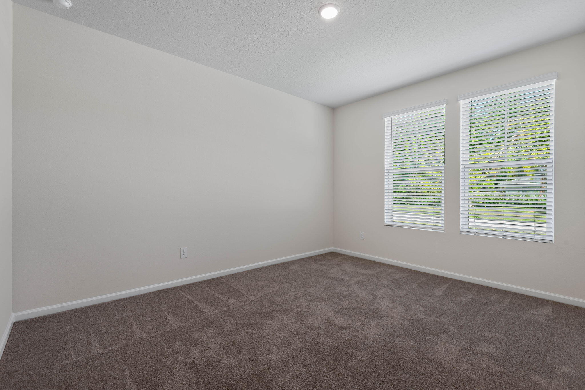 46 Poplar Drive Palm Coast, FL 32164 - Photo 37 of 59 an empty room with a window