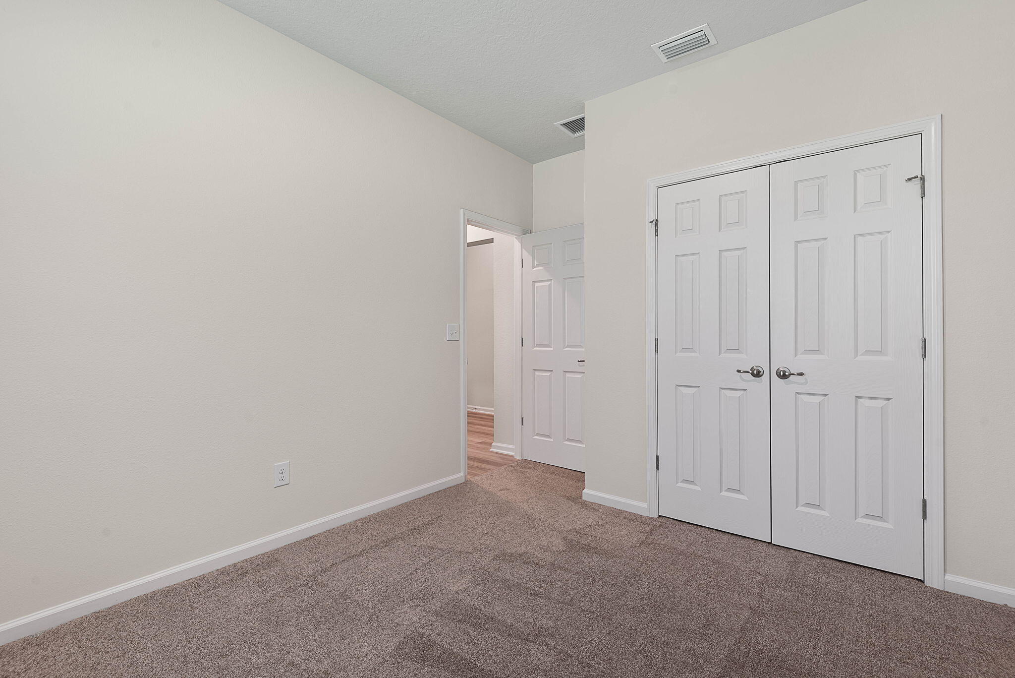 46 Poplar Drive Palm Coast, FL 32164 - Photo 41 of 59 a view of an empty room