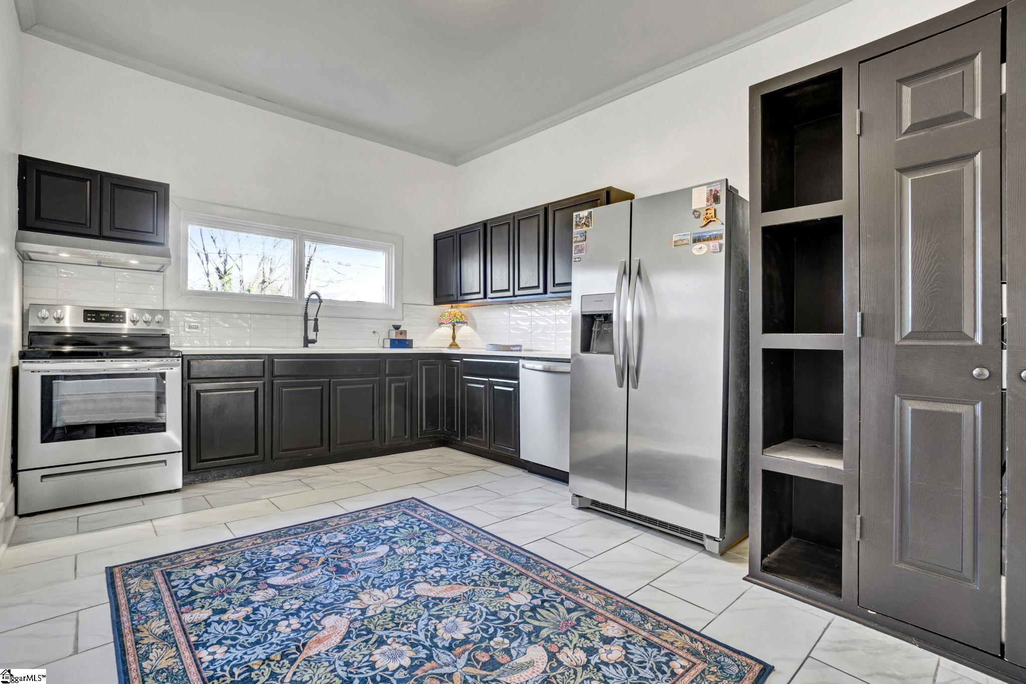 57 East 7th Street Greenville, SC 29611 - Photo 26 of 44