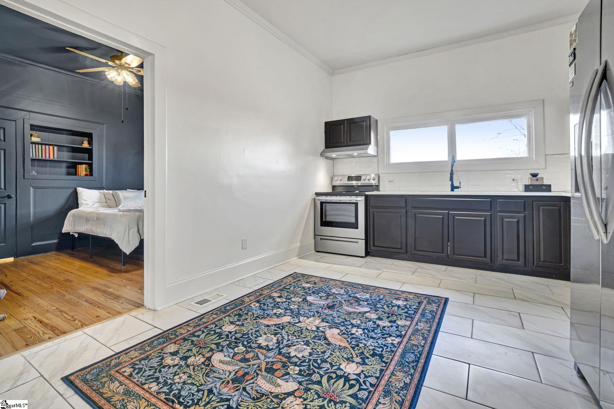 57 East 7th Street Greenville, SC 29611 - Photo 27 of 44