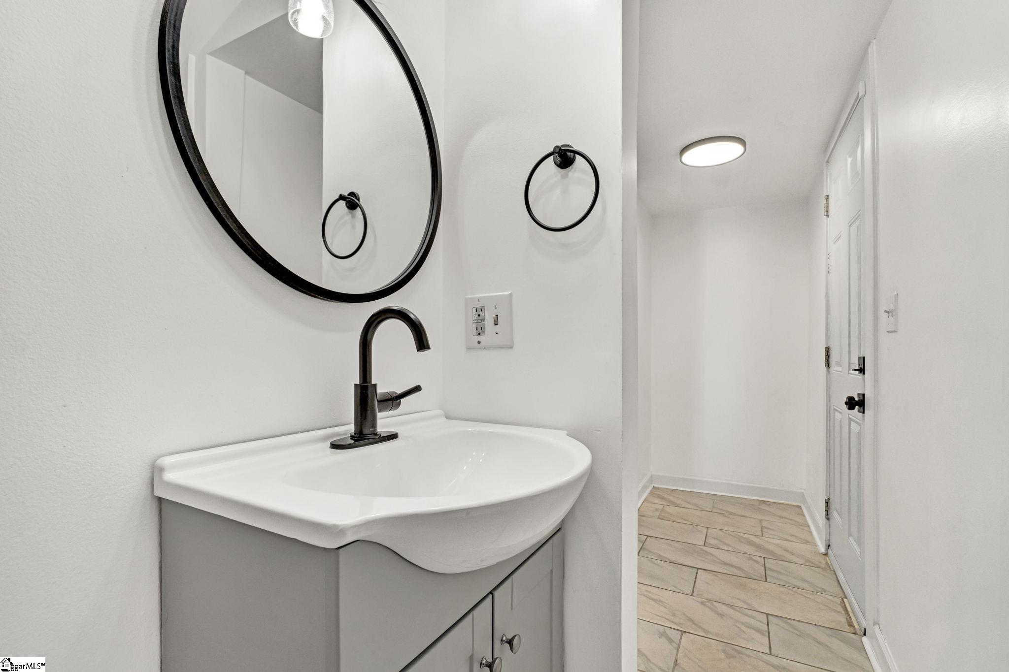 57 East 7th Street Greenville, SC 29611 - Photo 3 of 44