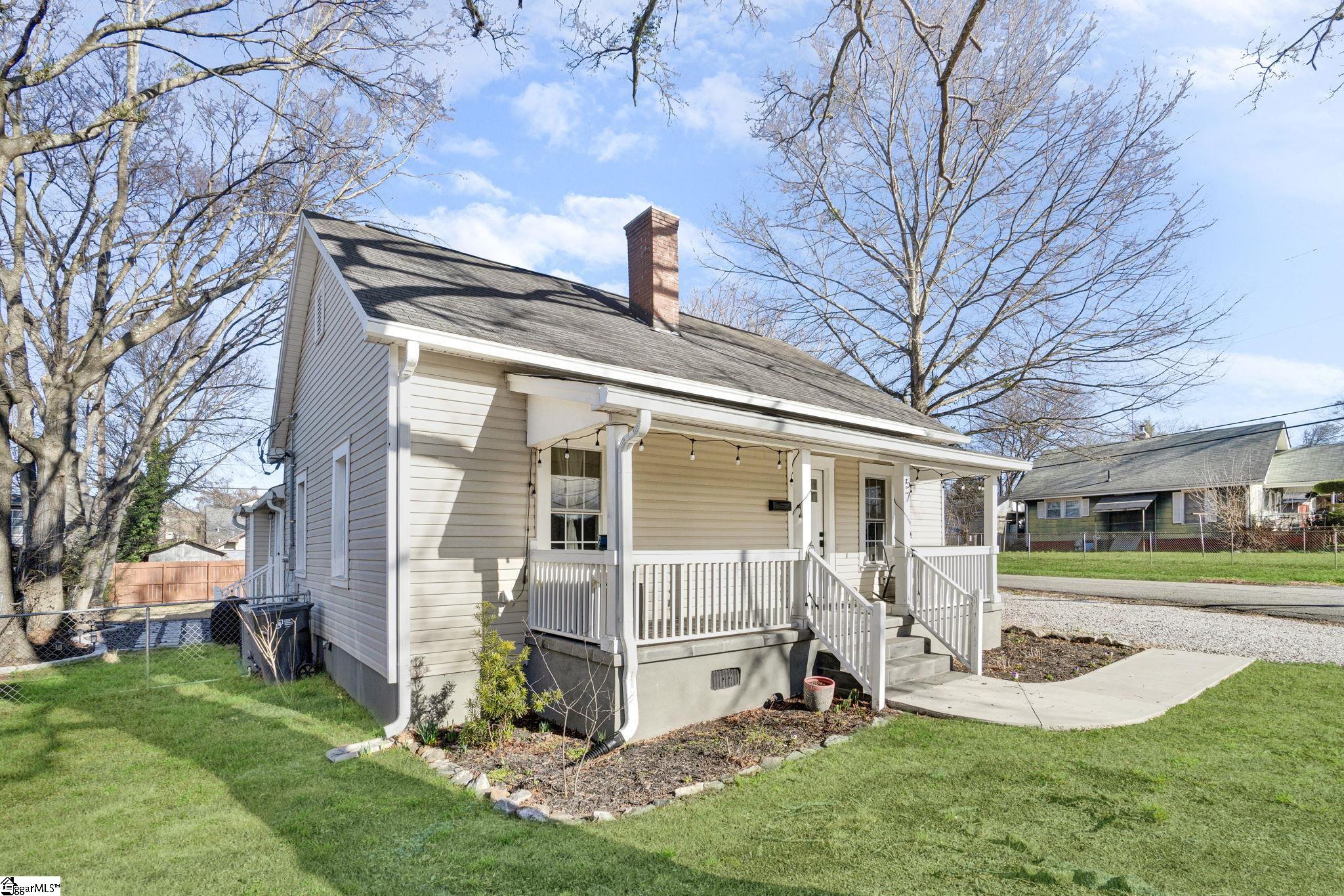 57 East 7th Street Greenville, SC 29611 - Photo 5 of 44
