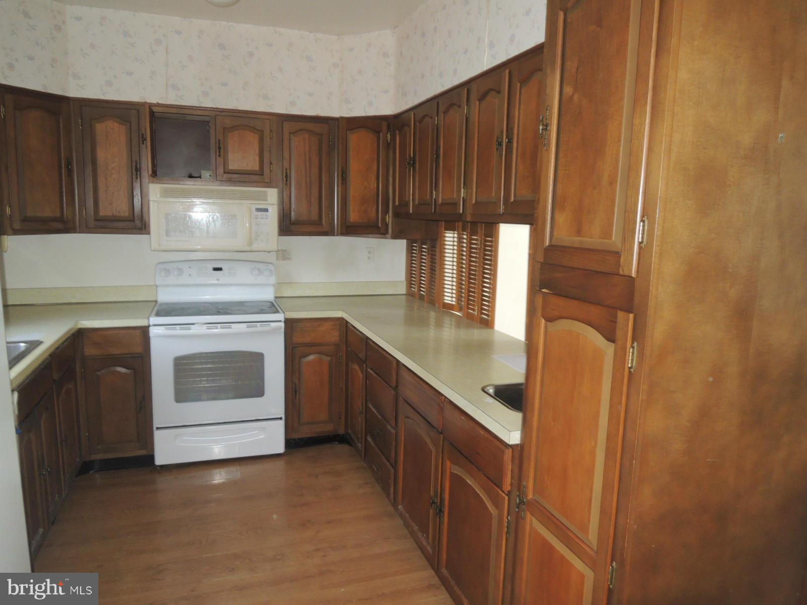 36915 Gaver Mill Road Purcellville, VA 20132 - Photo 18 of 30 Kitchen