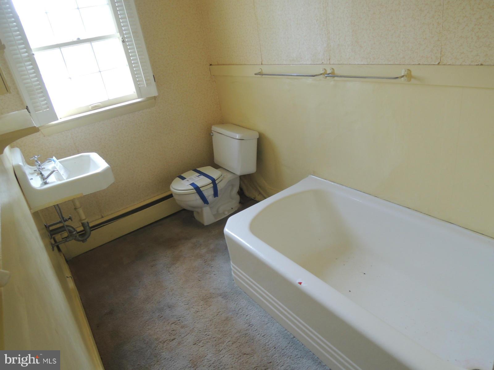 36915 Gaver Mill Road Purcellville, VA 20132 - Photo 21 of 30 Bath