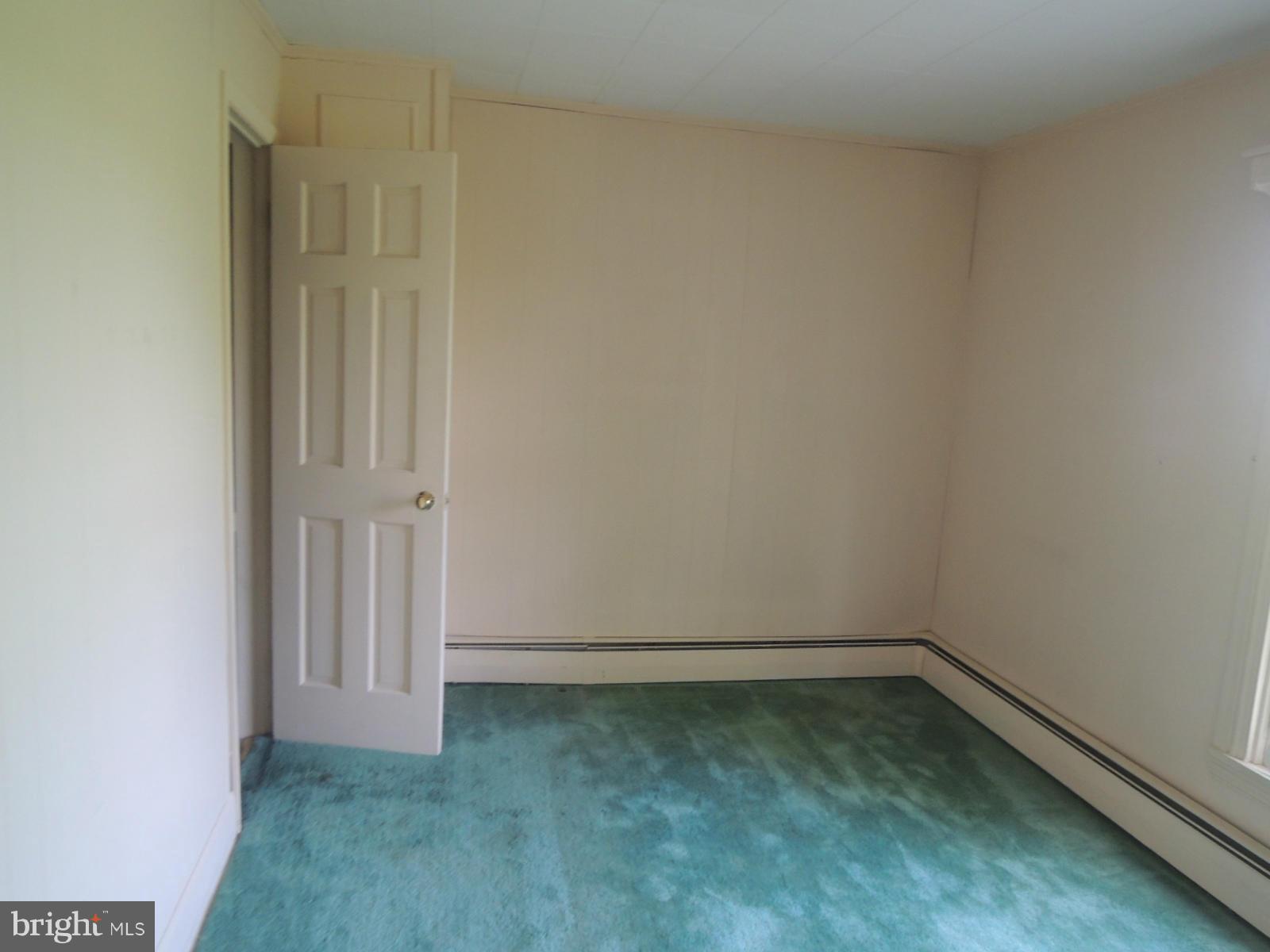 36915 Gaver Mill Road Purcellville, VA 20132 - Photo 25 of 30 Bedroom