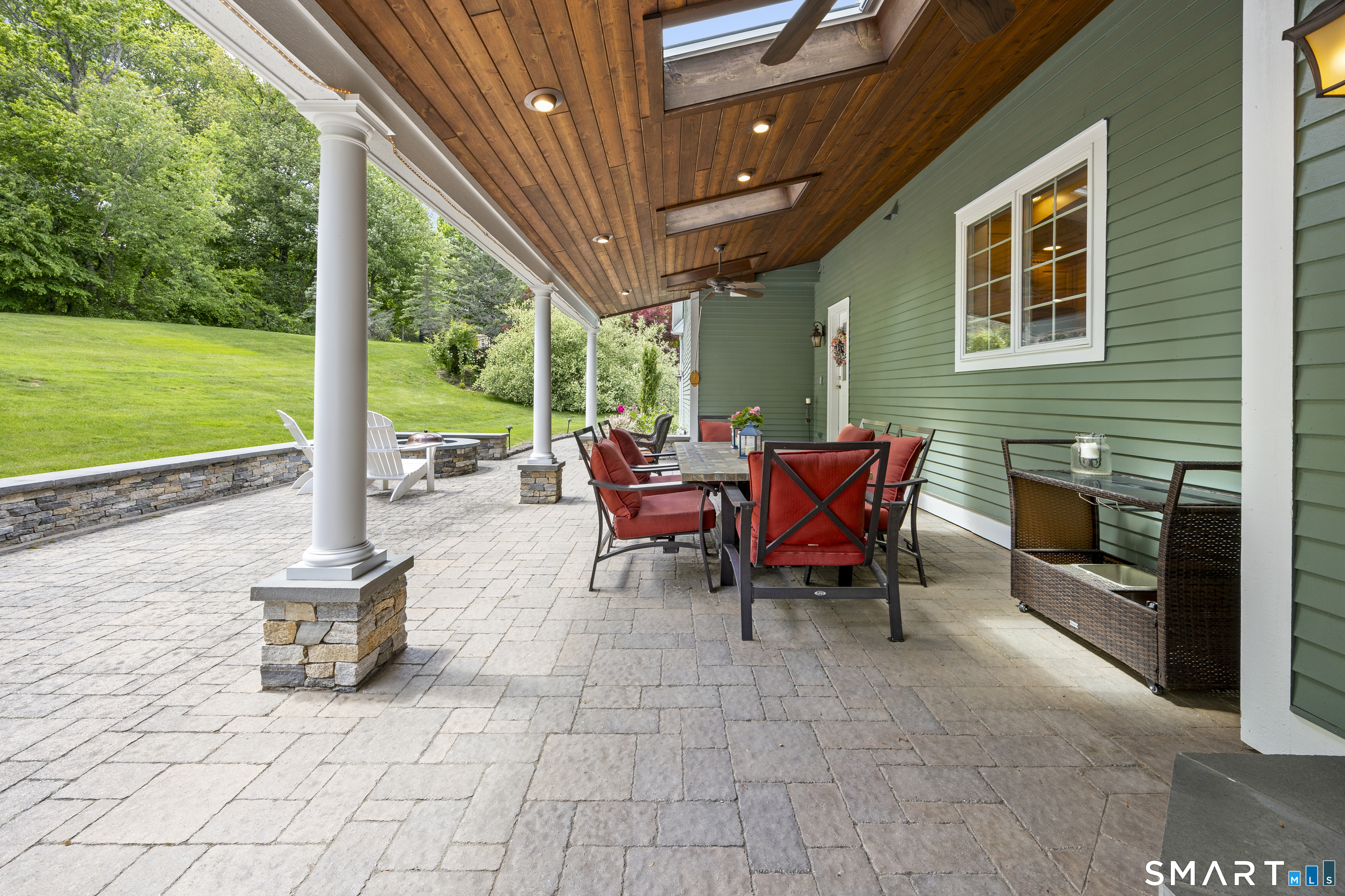 325 Westwood Road Bristol, CT 06010 - Photo 33 of 40