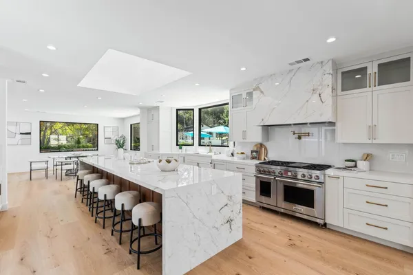 $13,800,000 | 130 Wood Road, Los Gatos, CA 95030