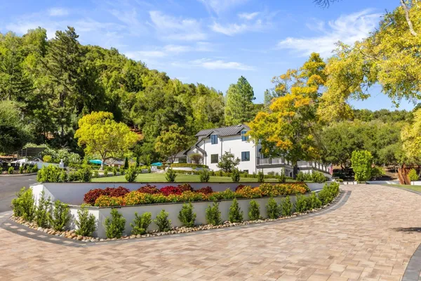 $13,800,000 | 130 Wood Road, Los Gatos, CA 95030