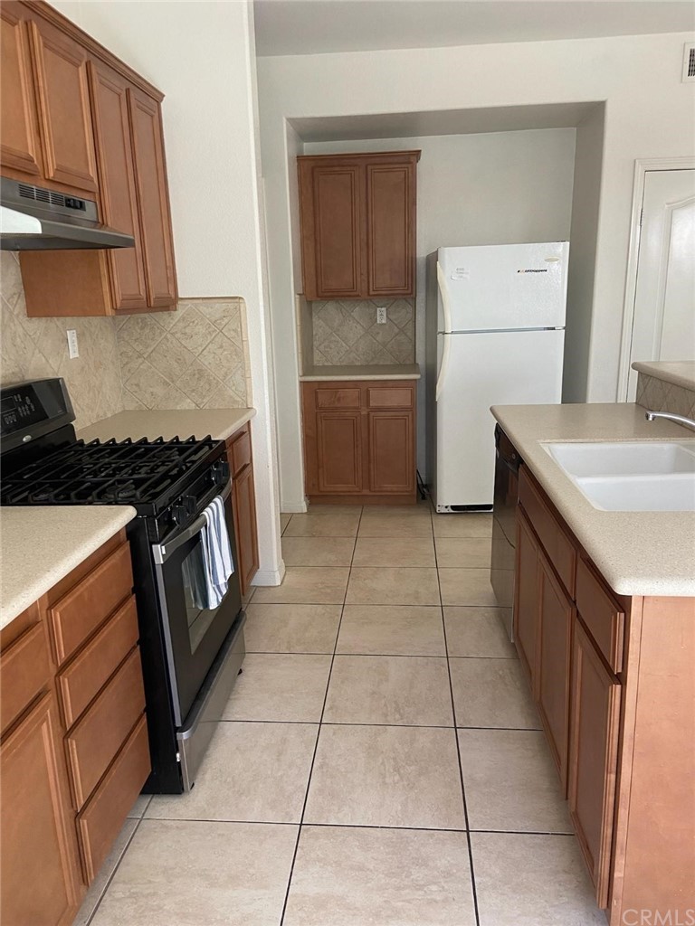 1770 Karley Way Riverside, CA 92501 - Photo 30 of 48