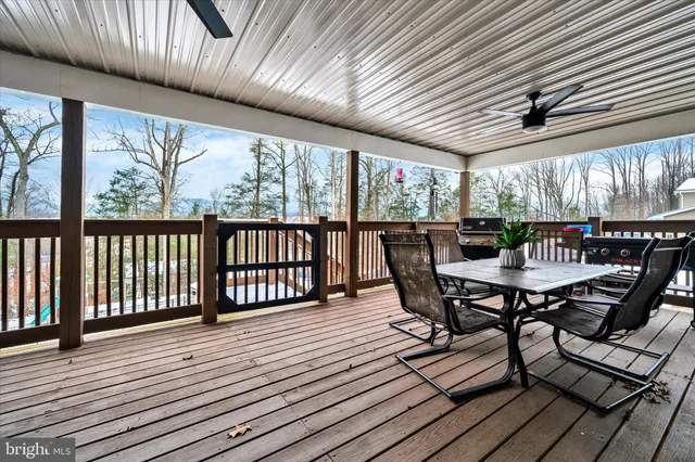 a view of house and outdoor space