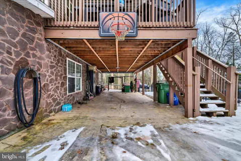 $425,000 | 11 Hillside Drive, Pine Grove, PA 17963