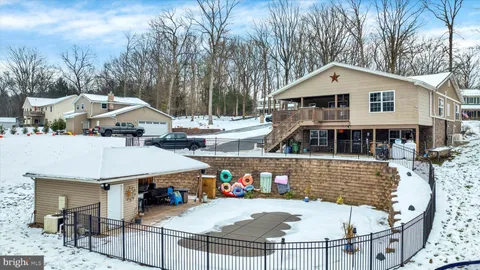 $425,000 | 11 Hillside Drive, Pine Grove, PA 17963