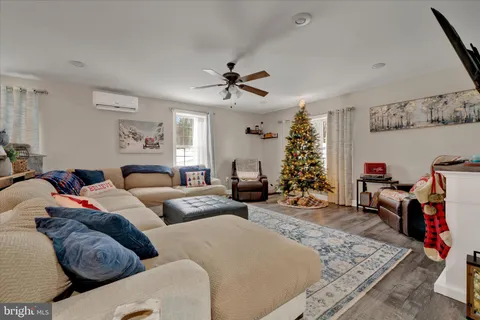 $425,000 | 11 Hillside Drive, Pine Grove, PA 17963