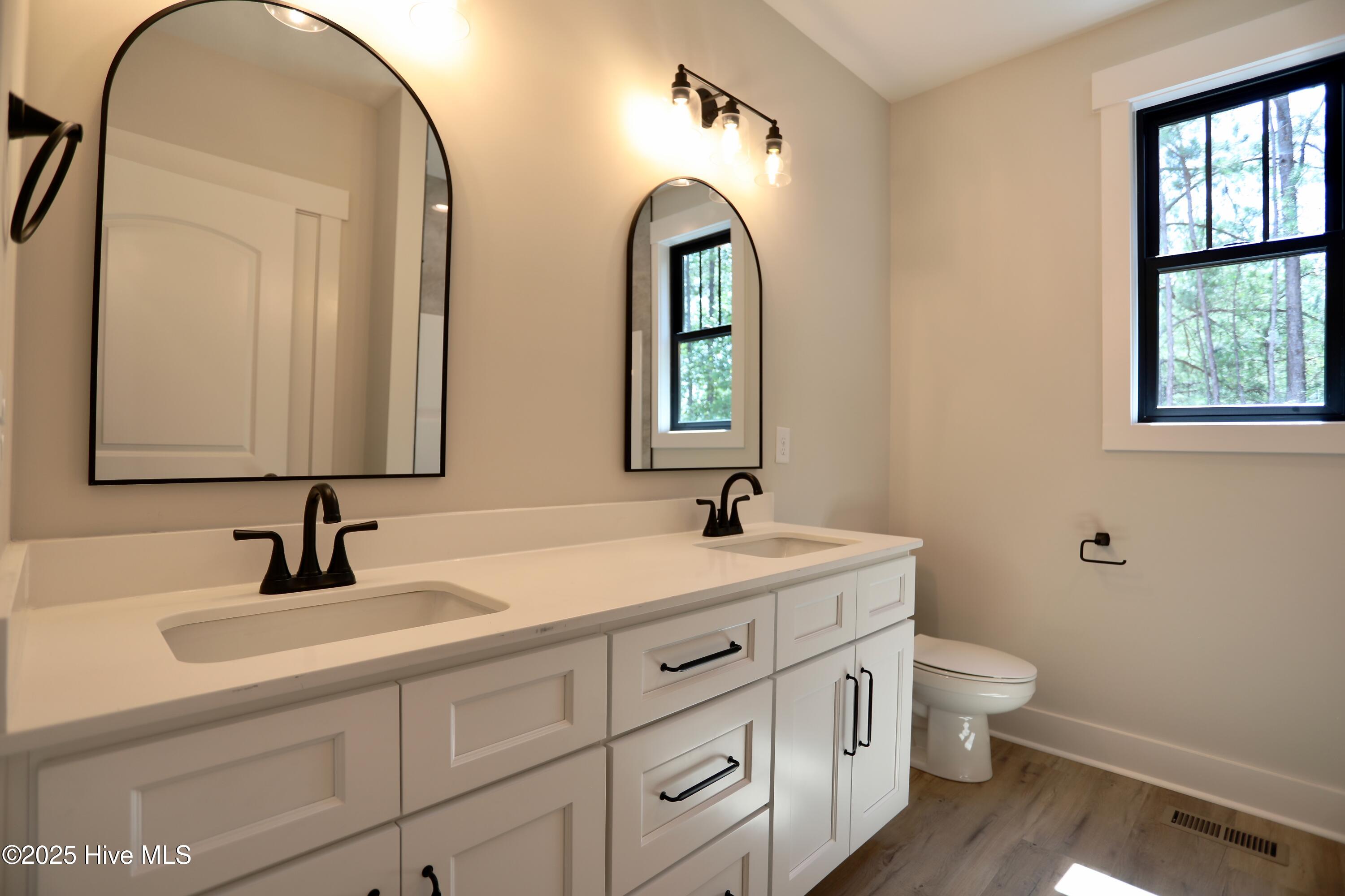 130 Gails Road West End, NC 27376 - Photo 36 of 61 Main level bath