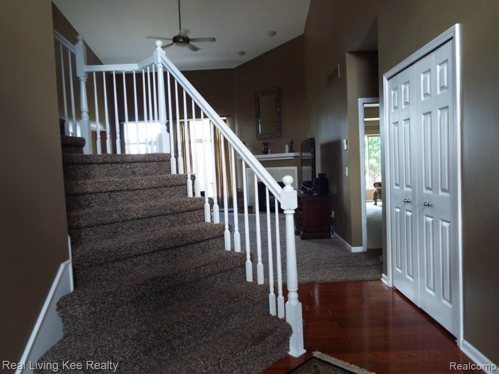 21517 Raintree Drive Macomb, MI 48044 - Photo 22 of 76 DSCF4296.jpg