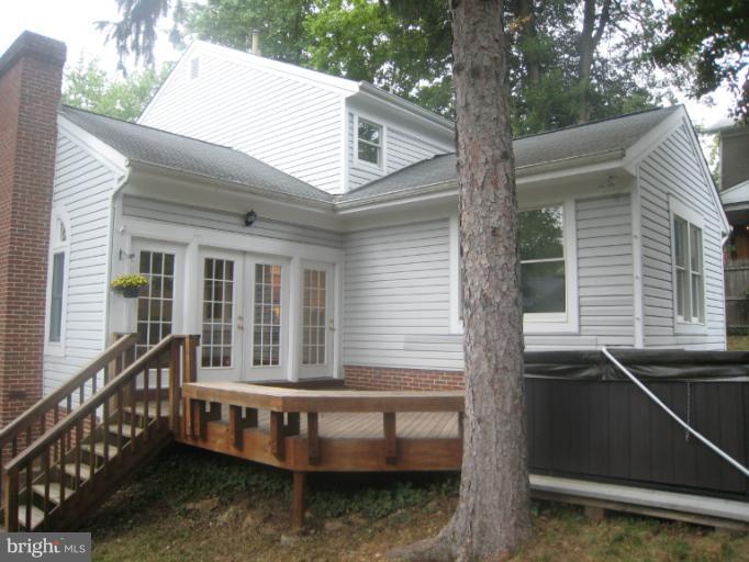 104 Aberdeen Road Rockville, MD 20850 - Photo 4 of 18 Exterior (Rear)