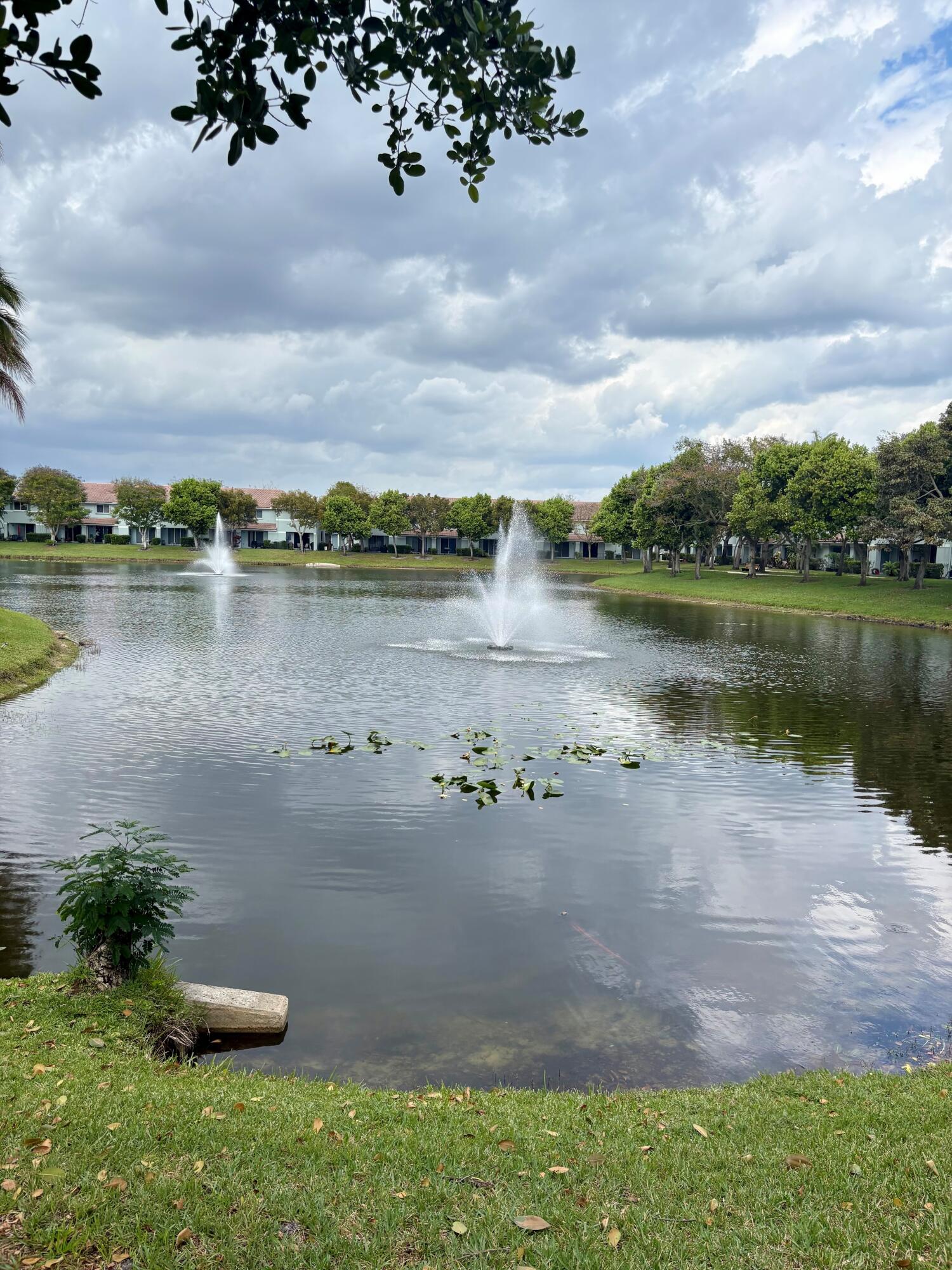 1966 Alamanda Way Riviera Beach, FL 33404 - Photo 22 of 25 Lake