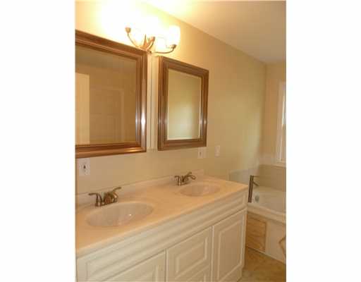 11 Viewesta Road Warwick, RI 02886 - Photo 12 of 14 Master Bath/Spa.