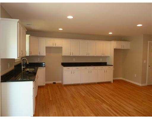 11 Viewesta Road Warwick, RI 02886 - Photo 2 of 14 Kitchen.