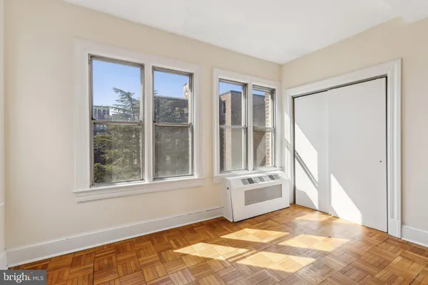 $298,000 | 4000 Cathedral Avenue Northwest, Unit 605B, Washington, DC 20016