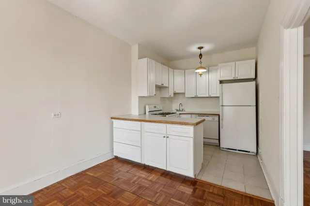 $298,000 | 4000 Cathedral Avenue Northwest, Unit 605B, Washington, DC 20016