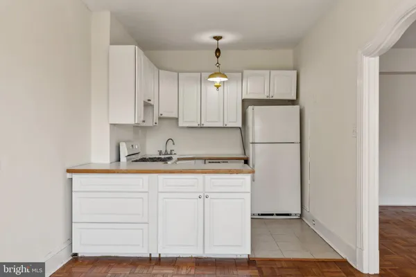 $298,000 | 4000 Cathedral Avenue Northwest, Unit 605B, Washington, DC 20016