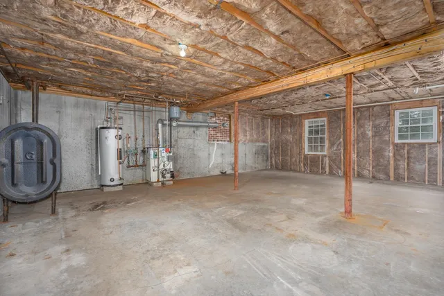 $499,900 | 141 Raymond Road, Deerfield, NH 03037