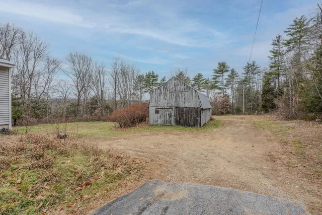 $499,900 | 141 Raymond Road, Deerfield, NH 03037