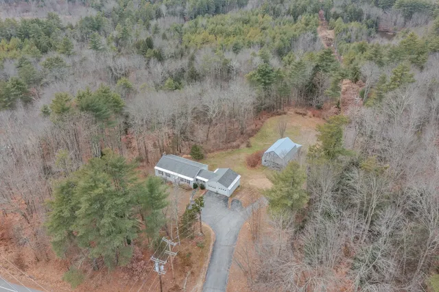 $499,900 | 141 Raymond Road, Deerfield, NH 03037