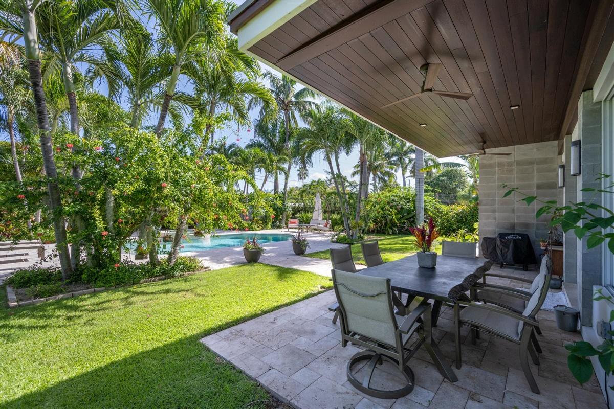 450 Northeast 10th Terrace Boca Raton, FL 33432 - Photo 17 of 25 Patio