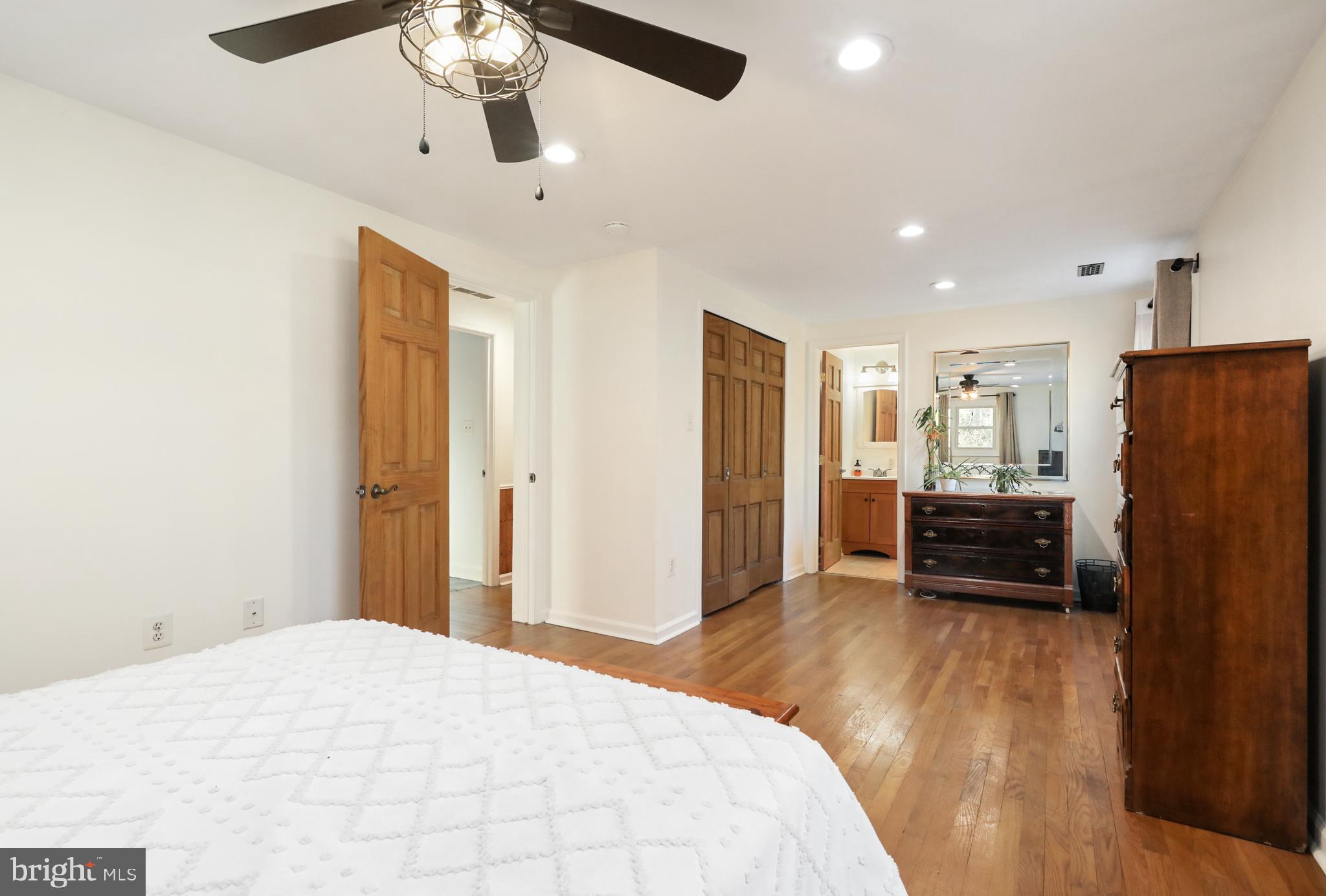 94 Skeet Road Medford, NJ 08055 - Photo 15 of 34 Primary Bedroom